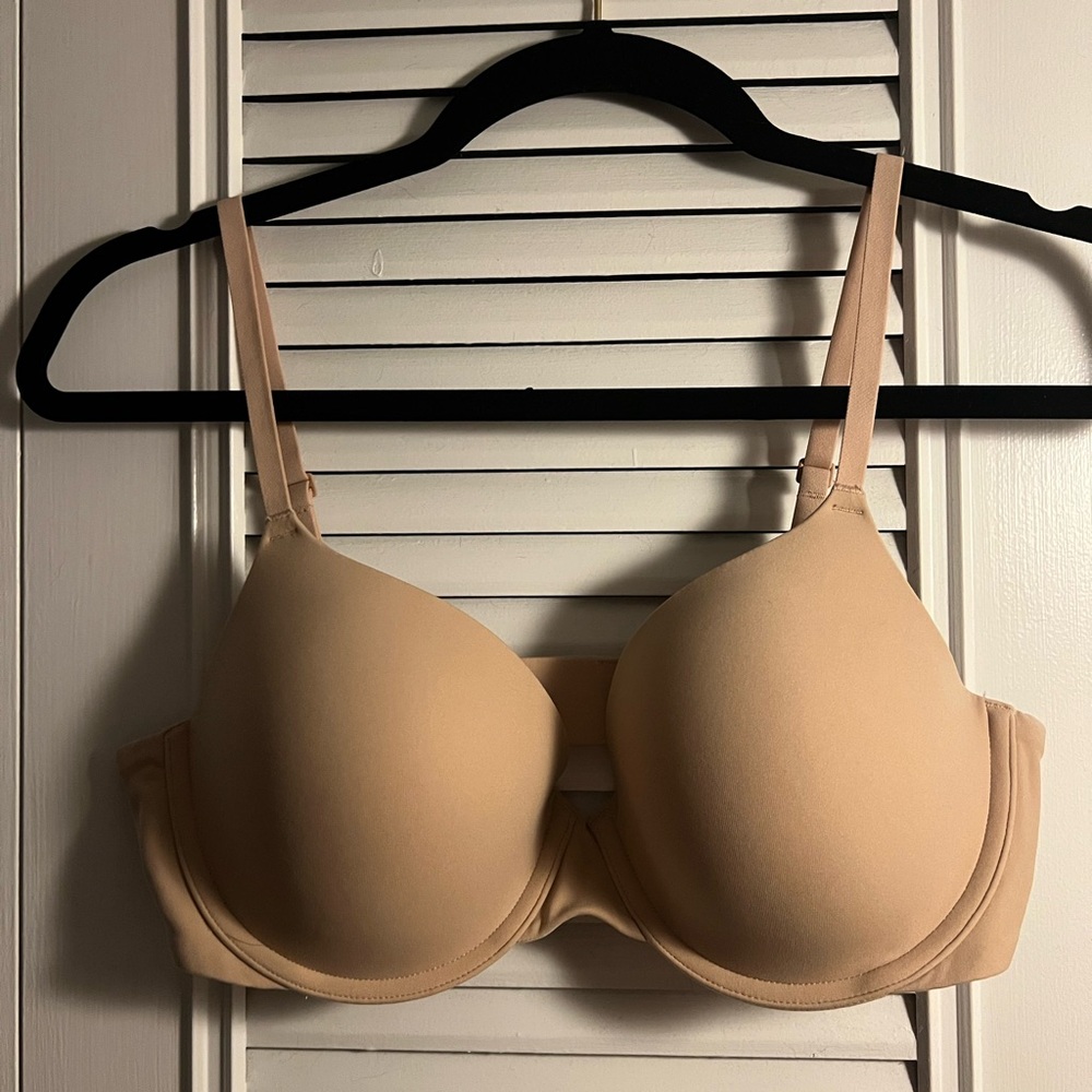 SKIMS Fits Everybody T-Shirt Bra - Picture 2 of 5